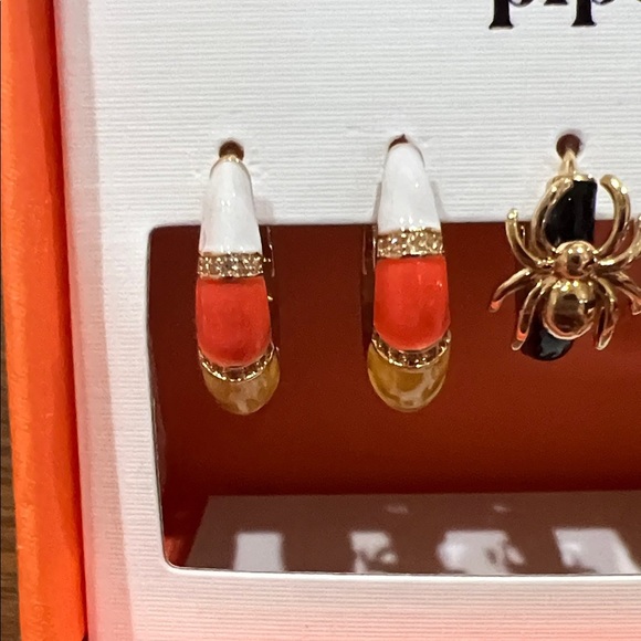 Piper K | Festive October Earrings - Picture 3 of 10